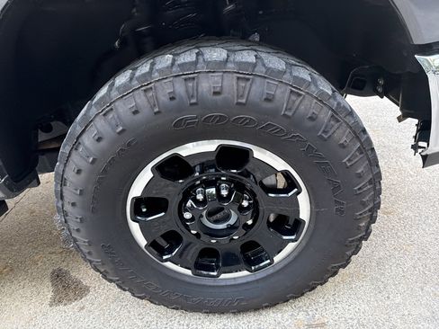 Used 2025 Ford F350 XLT w/ Tremor Off-Road Package AWD/4WD image 13