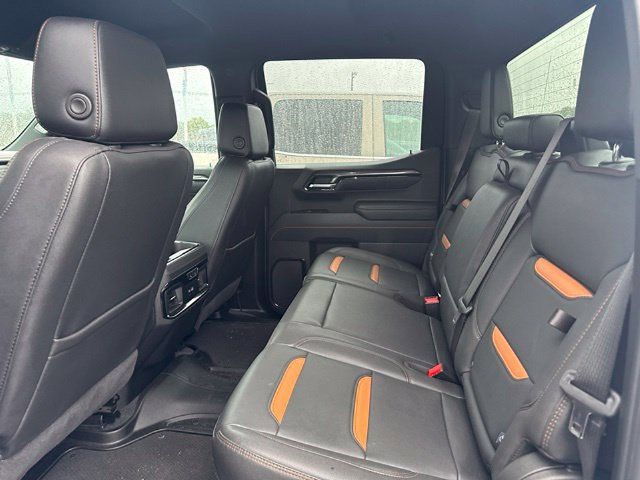Used 2025 GMC Sierra 1500 AT4 AWD/4WD image 9