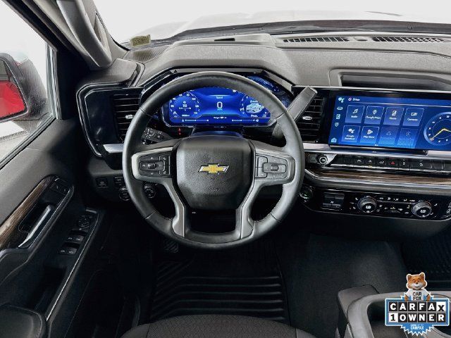Used 2024 Chevrolet Silverado 1500 LT w/ Z71 Off-Road Package AWD/4WD image 23