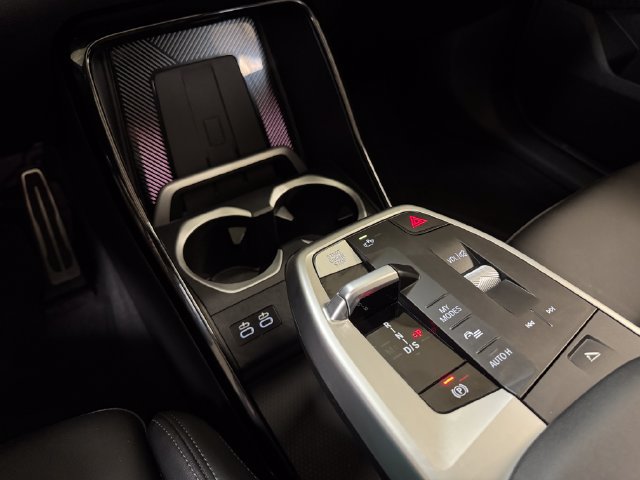 Used 2025 BMW X1 xDrive28i AWD/4WD image 18