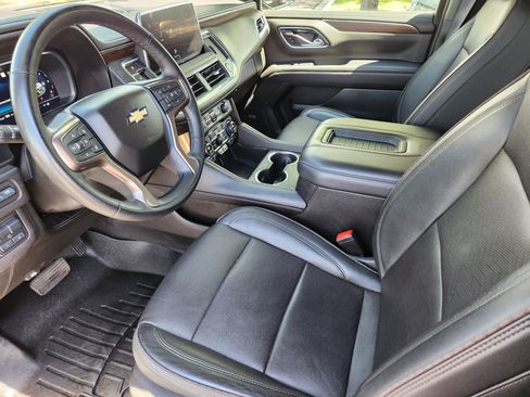 Used 2023 Chevrolet Suburban High Country AWD/4WD image 12