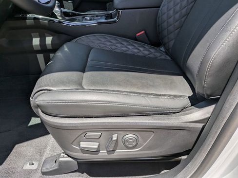 Certified 2023 Kia Sorento SX AWD/4WD image 23