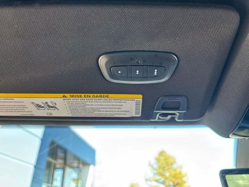 Used 2023 Jeep Grand Cherokee Overland w/ Luxury Tech Group IV image 28