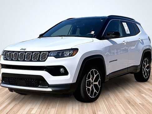 Used 2025 Jeep Compass Limited AWD/4WD image 1