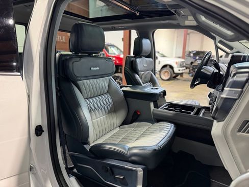 Used 2023 Ford F350 Limited w/ FX4 Off-Road Package AWD/4WD image 30