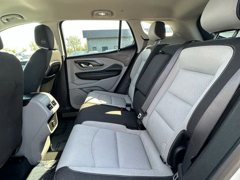 Used 2023 GMC Terrain SLE w/ Driver Convenience Package image 37