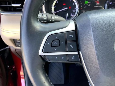Used 2022 Toyota Highlander Platinum AWD/4WD image 18
