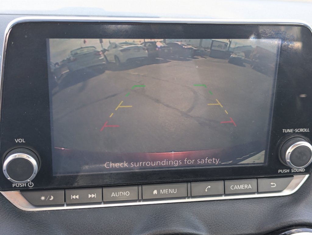 Used 2020 Nissan Sentra SV FWD image 17