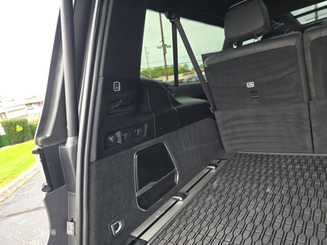 Used 2025 Jeep Grand Wagoneer L Series III w/ Rear Seat Video Group 1 AWD/4WD image 47
