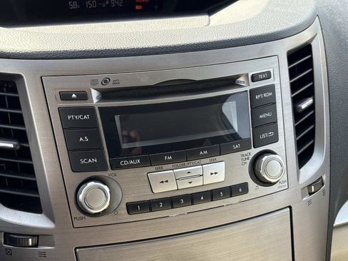 Used 2012 Subaru Outback 2.5i Premium w/ All-Weather Pkg image 24