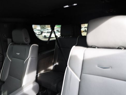 Used 2026 Cadillac Escalade ESV Sport w/ Touring Package image 18