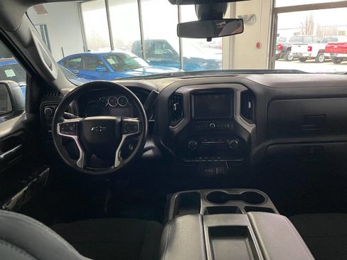 Used 2021 Chevrolet Silverado 1500 Custom Trail Boss w/ Realtree Special Edition image 24