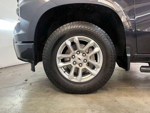 Used 2023 Chevrolet Silverado 1500 RST image 16