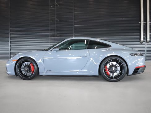 Used 2024 Porsche 911 Carrera GTS w/ Premium Package image 2