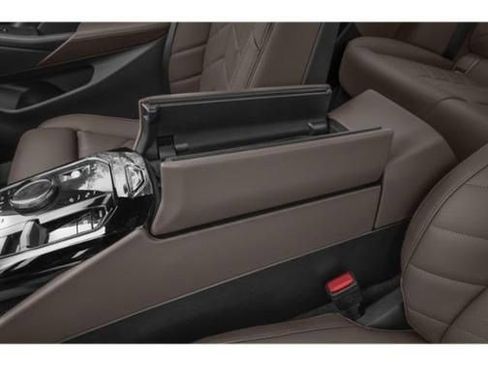 New 2026 BMW 540i xDrive w/ M Sport Package AWD/4WD image 14