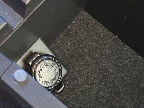 Used 2024 Subaru Outback Premium image 27