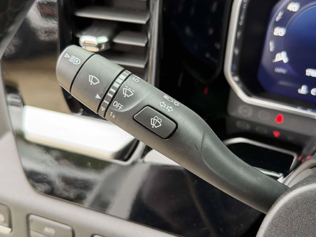 Used 2026 Chevrolet Silverado 1500 LT AWD/4WD image 25