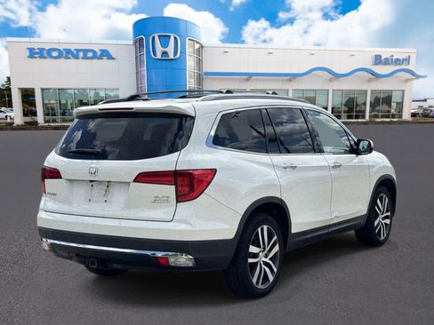 Used 2017 Honda Pilot Elite image 5
