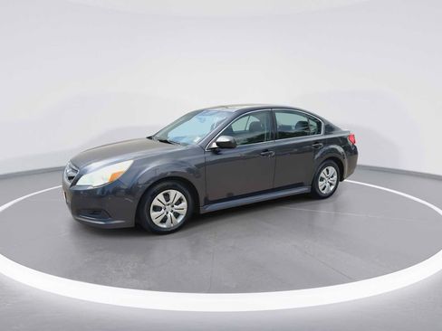 Used 2010 Subaru Legacy 2.5i AWD/4WD image 4
