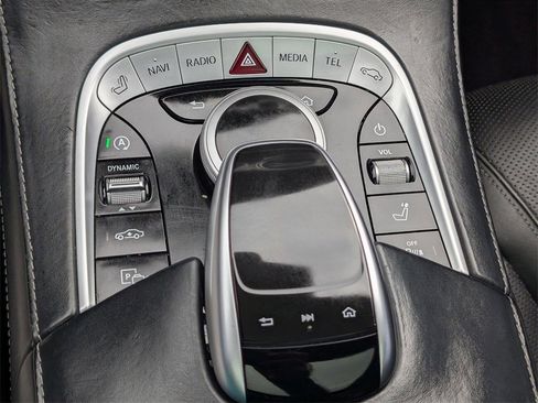 Used 2018 Mercedes-Benz S 560 4MATIC Sedan image 31