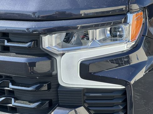 Used 2022 Chevrolet Silverado 1500 RST image 11