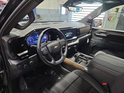 New 2026 Chevrolet Silverado 1500 High Country AWD/4WD image 18