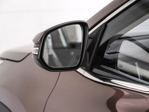 Used 2019 Toyota Highlander XLE FWD image 43