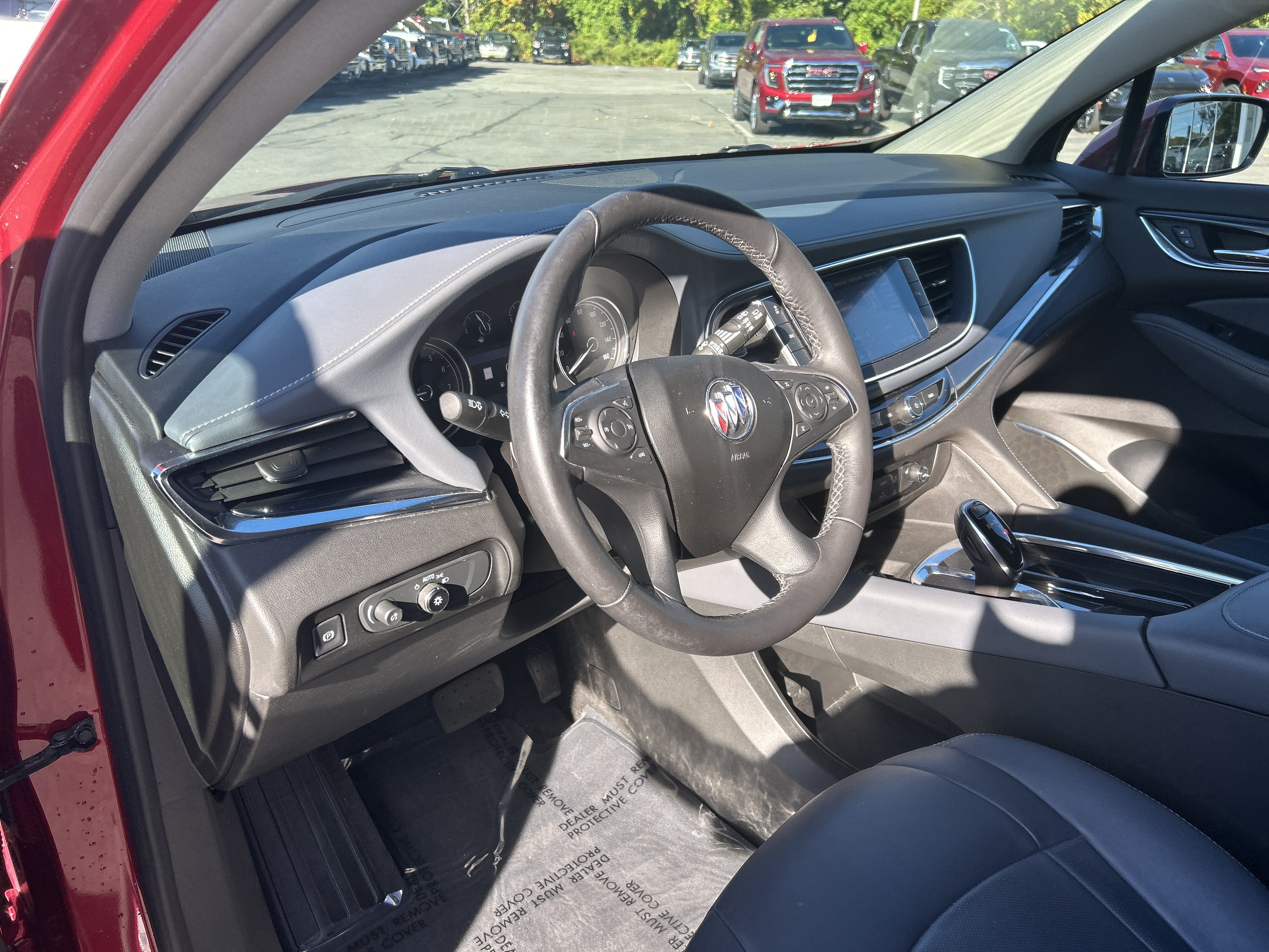 Used 2021 Buick Enclave Essence w/ Sound and Sites Package AWD/4WD image 16
