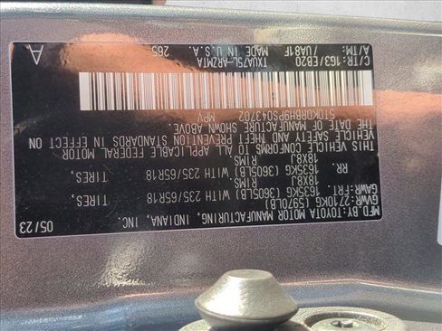 Used 2023 Toyota Highlander XLE image 26