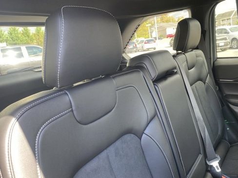 New 2025 Jeep Grand Cherokee Altitude w/ Trailer Tow Package image 31