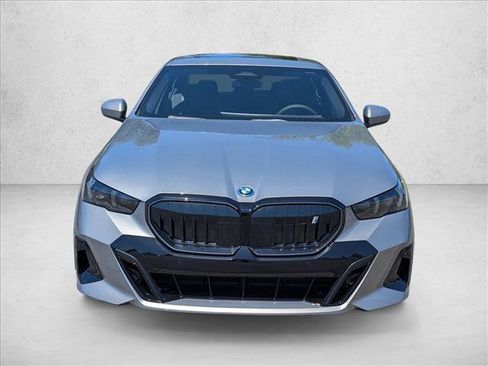 New 2026 BMW i5 eDrive40 w/ M Sport Package RWD image 5