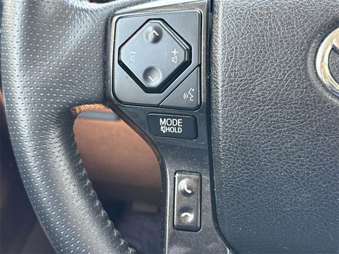 Used 2023 Toyota 4Runner TRD Off-Road image 33