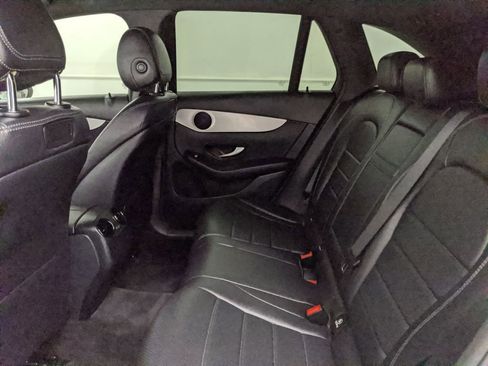 Used 2019 Mercedes-Benz GLC 300 4MATIC image 23