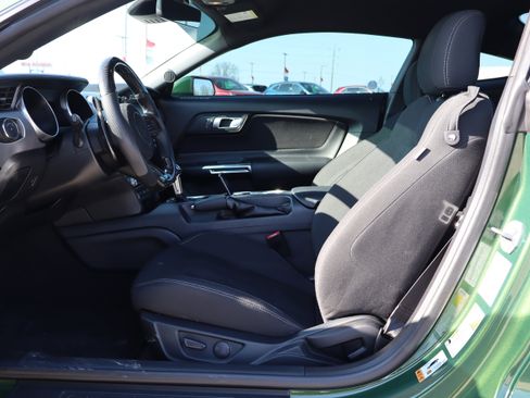 Used 2022 Ford Mustang GT image 11