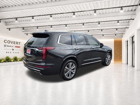 Used 2020 Cadillac XT6 Premium Luxury FWD image 12