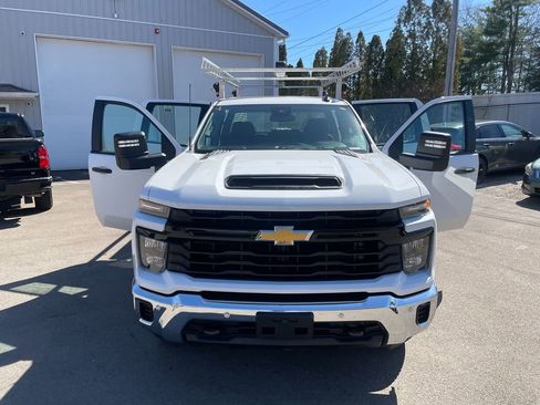 Used 2025 Chevrolet Silverado 2500 W/T w/ WT/CX Safety Package AWD/4WD image 28