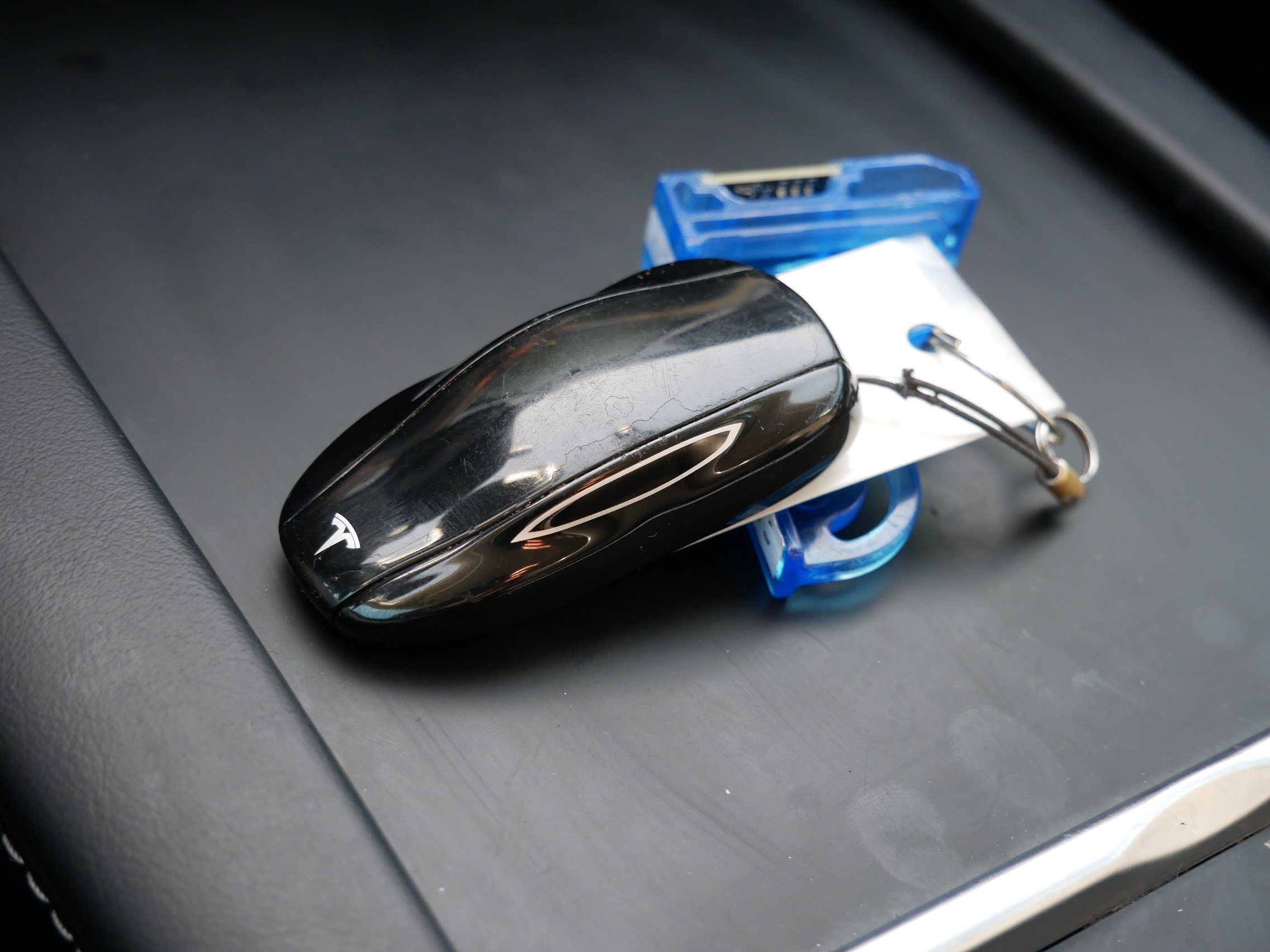 Used 2016 Tesla Model S AWD image 32