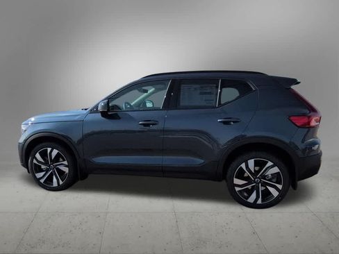 Used 2026 Volvo XC40 B5 Ultra w/ Protection Package Premier AWD/4WD image 3
