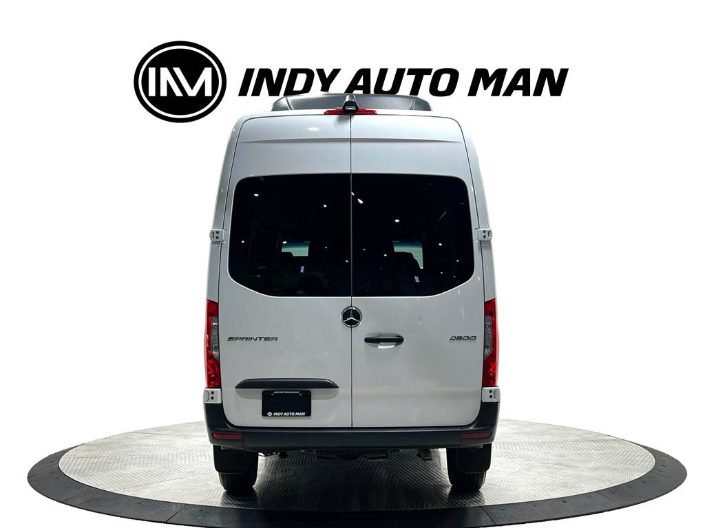 Used 2024 Mercedes-Benz Sprinter 2500 image 5