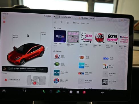 Used 2019 Tesla Model 3 image 22