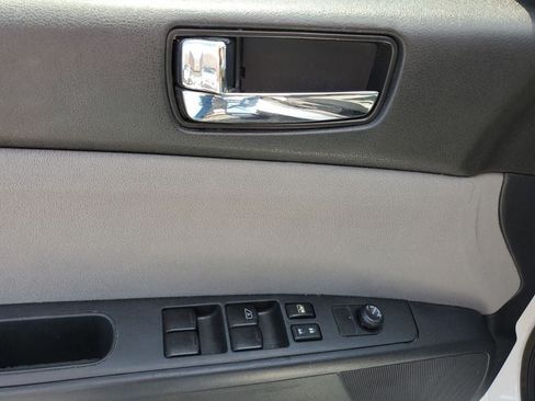 Used 2012 Nissan Sentra 2.0 SL w/ Special Value Pkg FWD image 19
