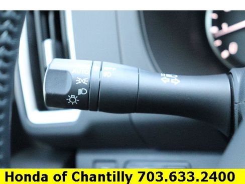 Used 2025 Nissan Frontier SV w/ SV Convenience Package image 21