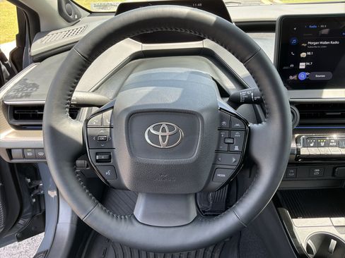 Used 2024 Toyota Prius Limited FWD image 18