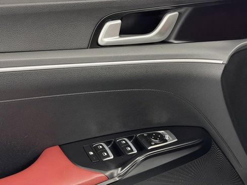 Used 2023 Kia K5 GT-Line image 12