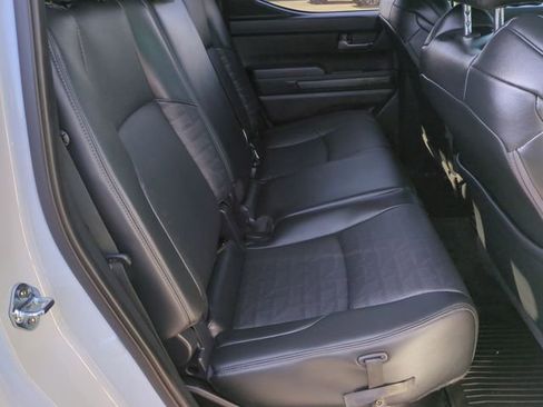 Used 2025 Toyota Tacoma TRD Sport image 28