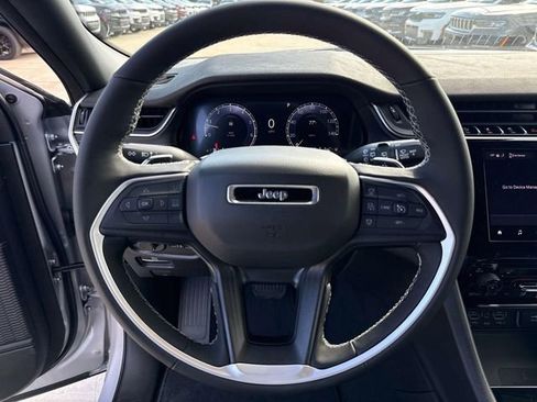 New 2025 Jeep Grand Cherokee Altitude RWD image 14