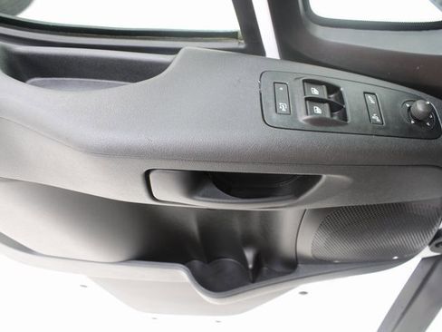 Used 2025 RAM ProMaster 2500 w/ Convenience Group image 12