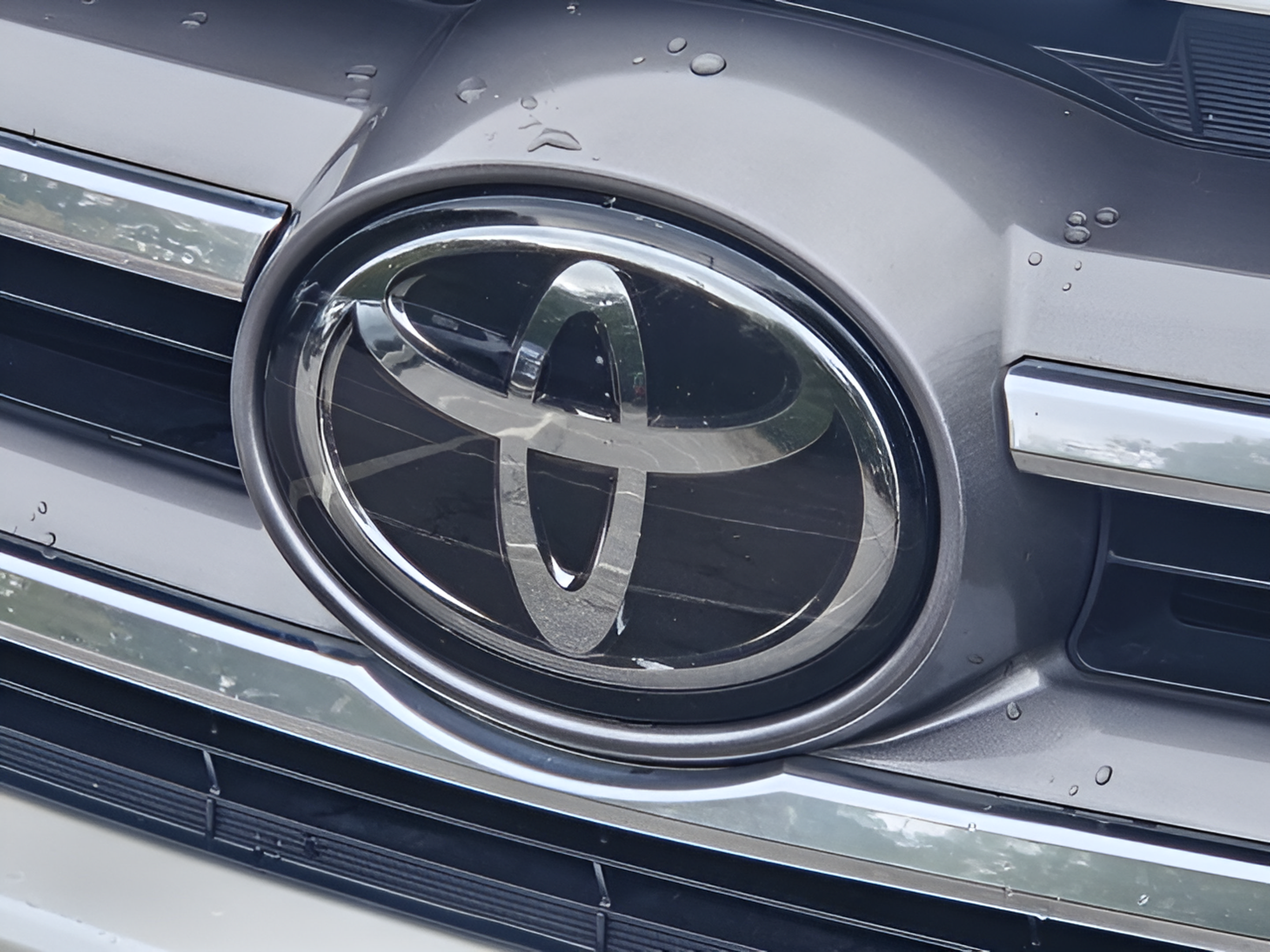 Used 2019 Toyota Highlander Limited FWD image 34