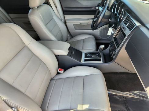 Used 2006 Dodge Magnum R/T image 4