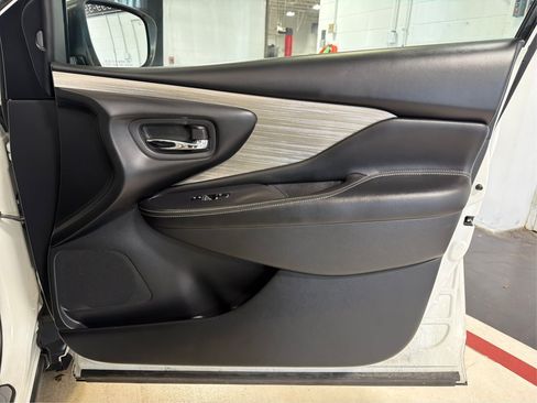 Used 2018 Nissan Murano Platinum AWD/4WD image 25